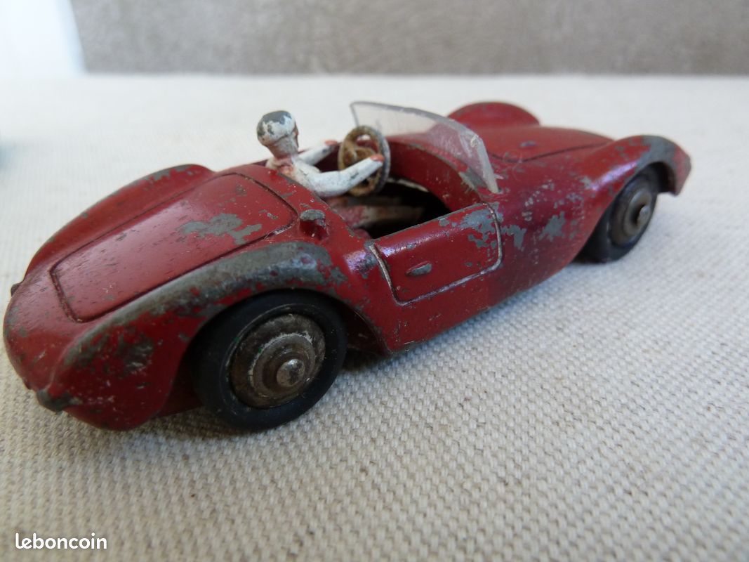 1 / 43 ème CORGY TOYS JAGUAR 2,4 L / jouet ancien | UK