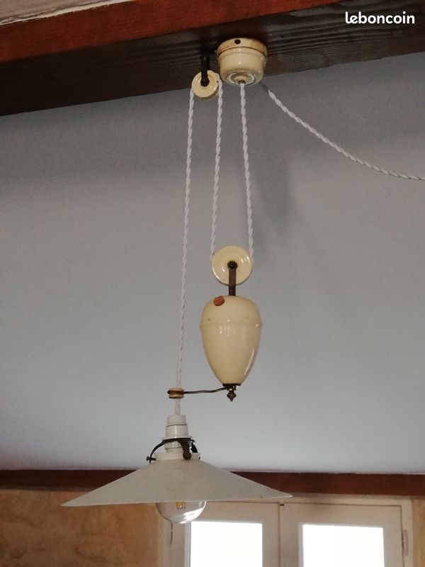 Lampes (2) suspendues en opaline (image 1)