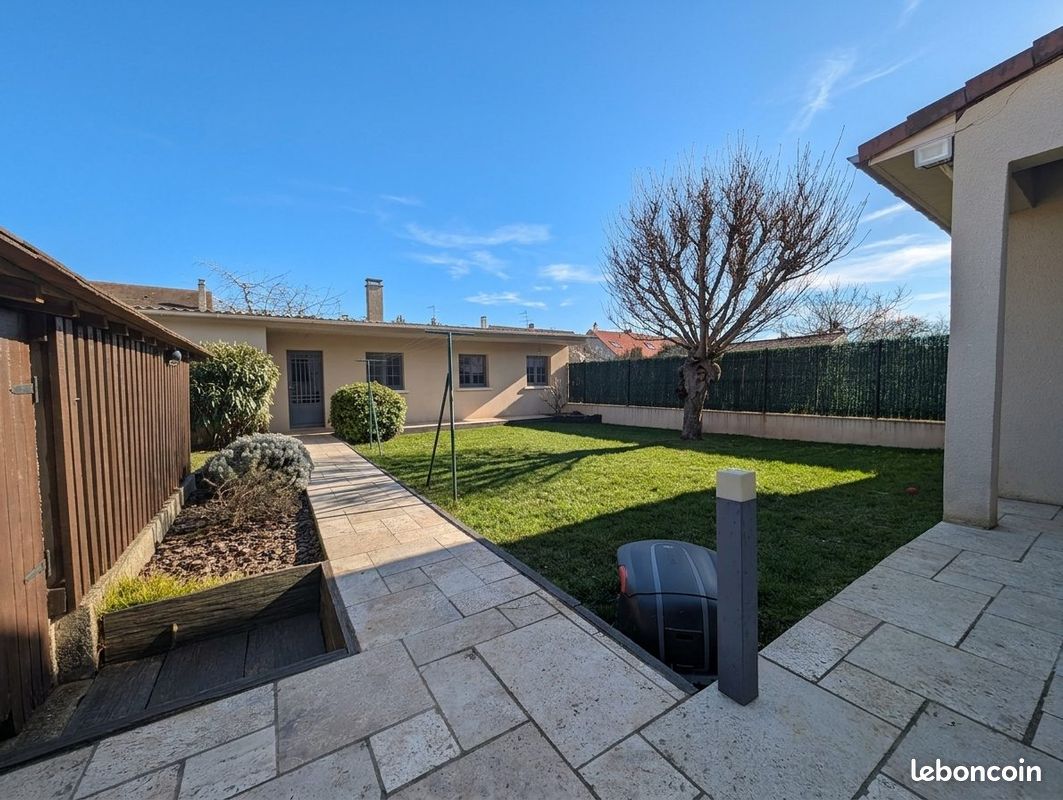 Maison 6 pièces 135 m² · à Les Clayes-sous-Bois · 135 m² · 459 000 €