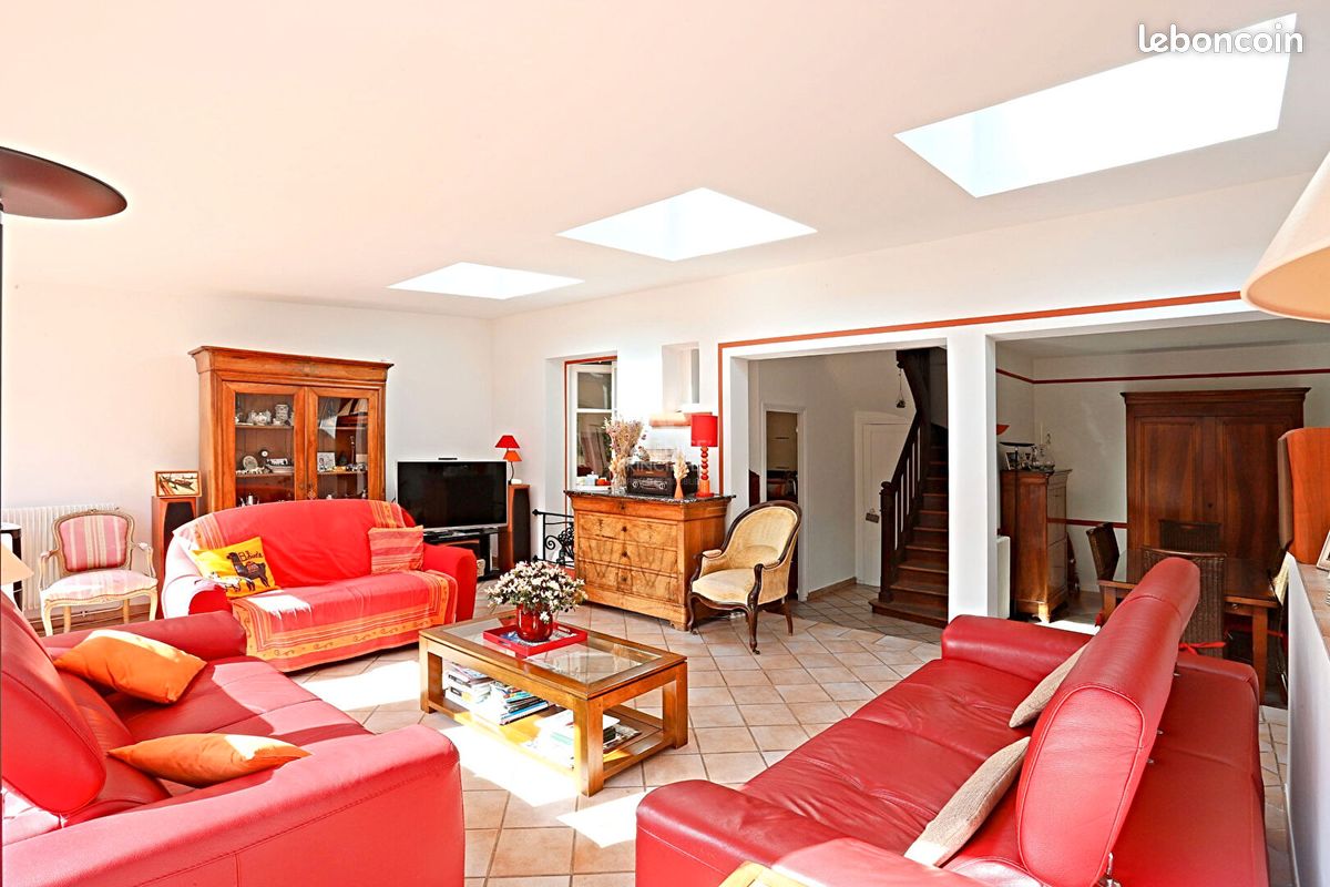 Maison 6 pièces 136 m² · à Nanterre · 136 m² · 799 000 €