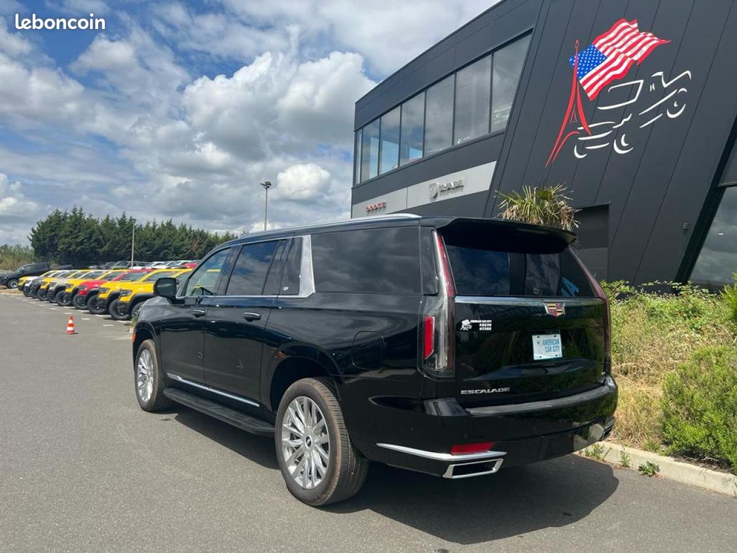 CADILLAC ESCALADE ESV Premium Luxury V8 6.2L (image 3)