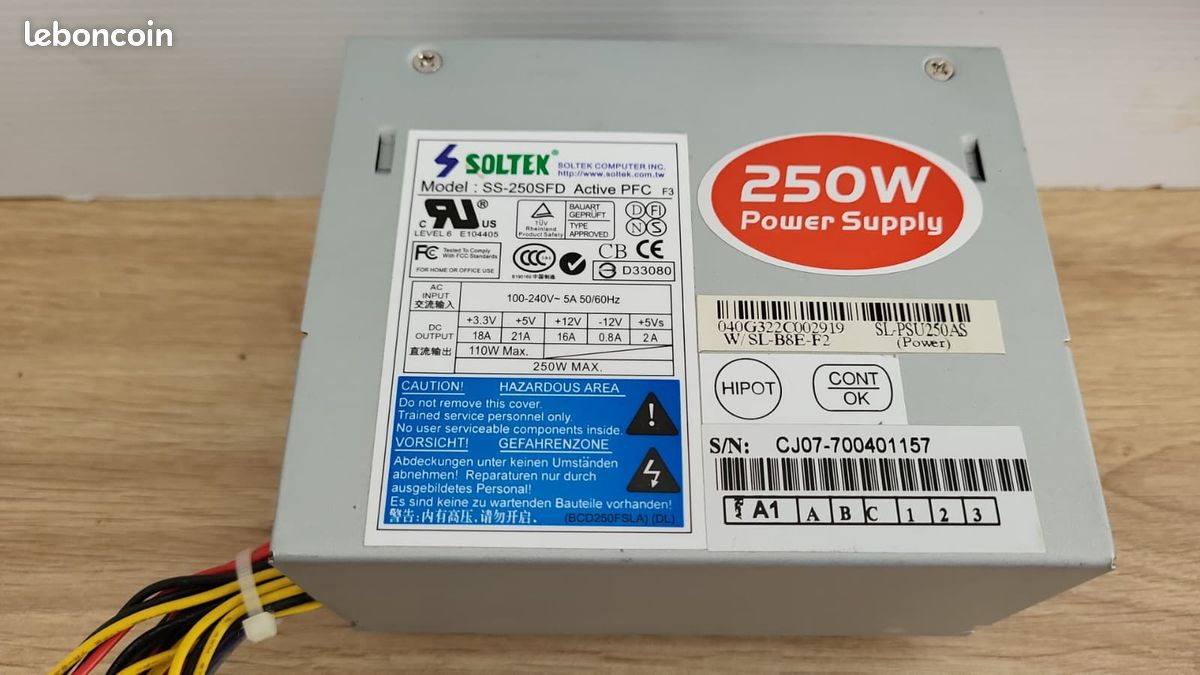 Alimentation PC Soltek SS-250SFD 250W Active PFC Bureau (image 1)
