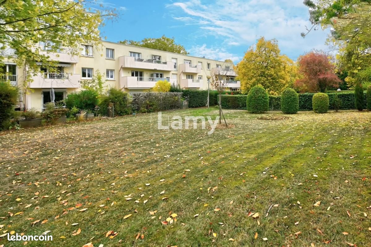 Appartement 3 pièces 62 m² · à Montigny-le-Bretonneux · 62 m² · 231 000 €
