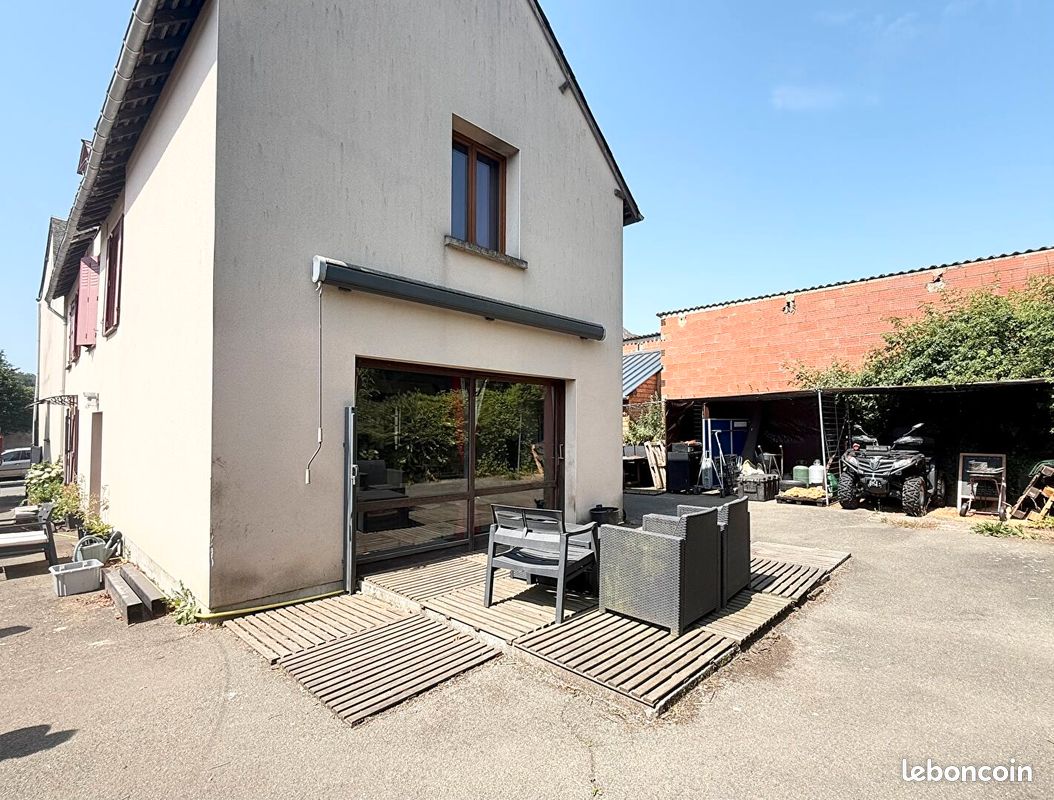 Maison 9 pièces 180 m² · à Songeons · 180 m² · 199 500 €