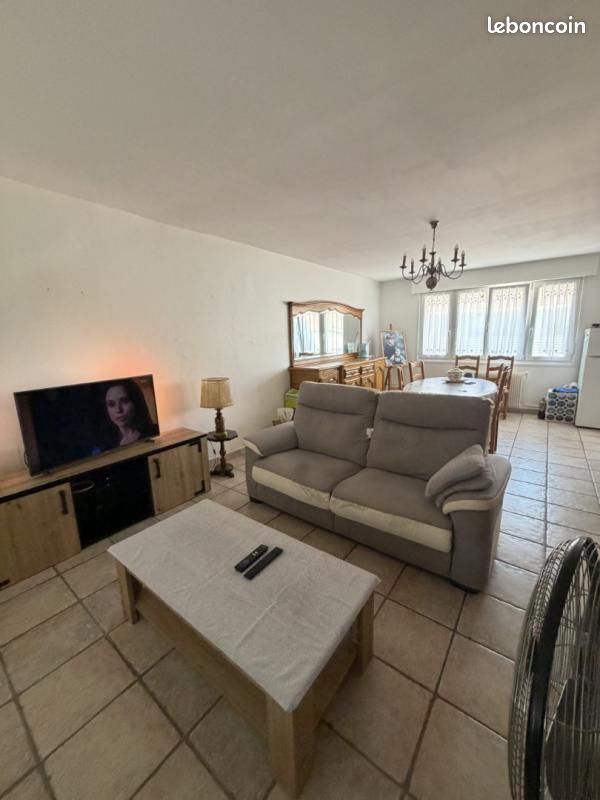 Appartement 4 pièces 105 m² · à Guînes · 105 m² · 700 €