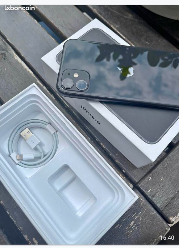 IPhone 11 (image 1)
