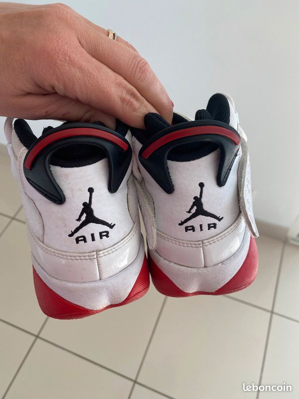 Air Jordan garçon taille 38 très bon état (image 2)