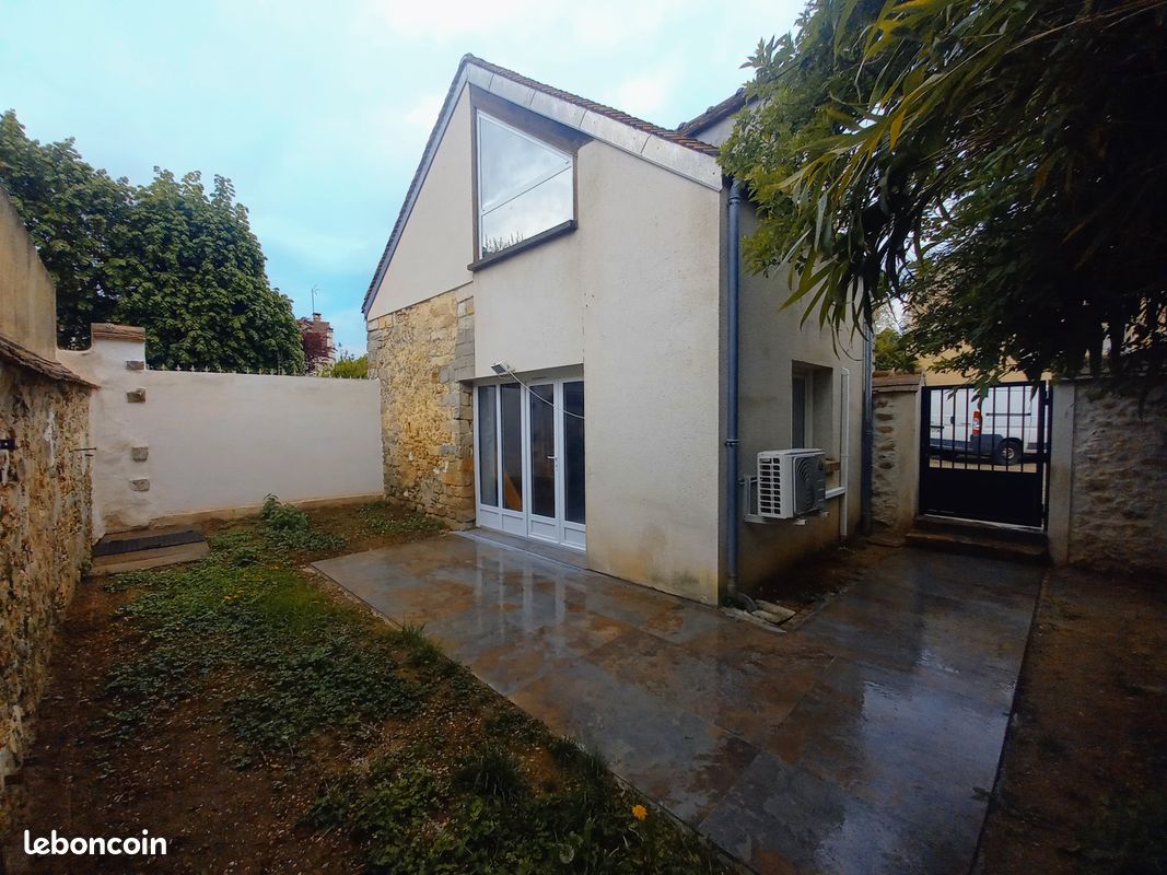 Maison 2 pièces 32 m² · à Bois-le-Roi · 32,4 m² · 895 €