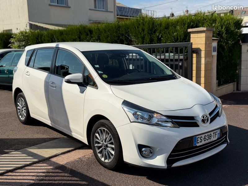 Toyota Verso Monospace 1.6 D-4D 112CV Phase 2 CT OK 162000KM garantie 6 mois (image 2)
