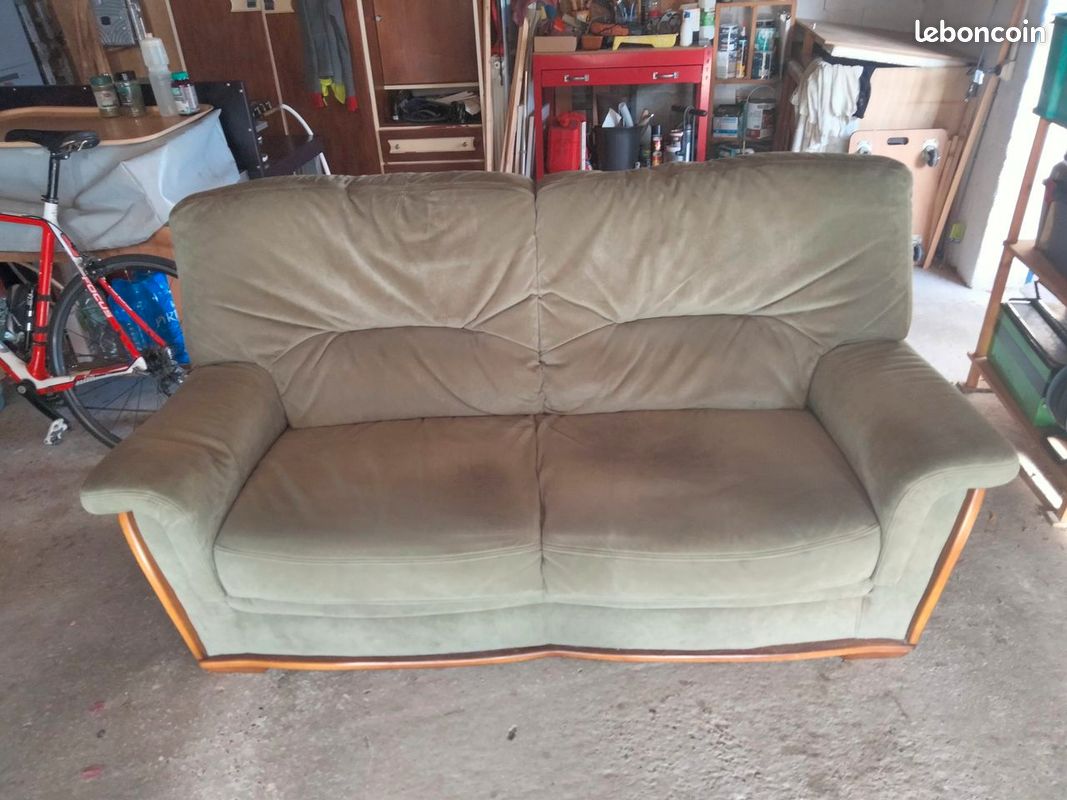 A vendre Canapé vert Sauge (image 1)