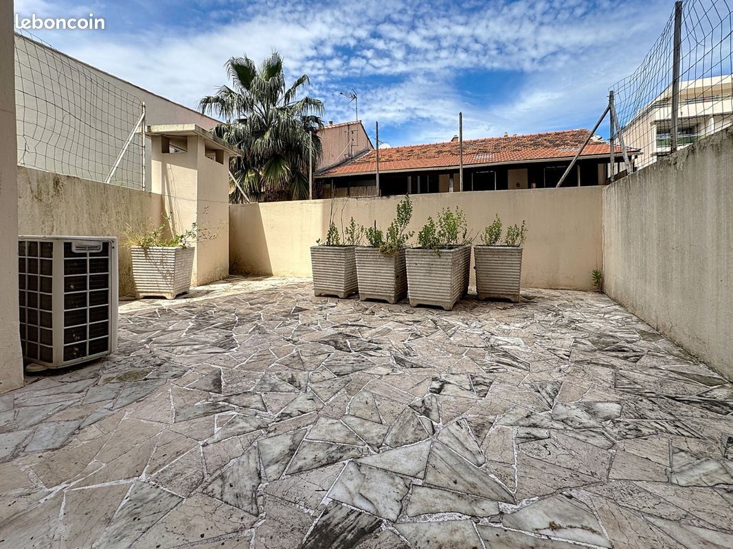 Appartement 2 pièces 44 m² · à Cannes · 44 m² · 159 000 €