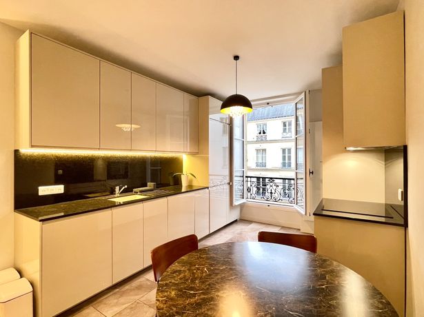 Appartement 2 pièce(s) 60 m²à louer Paris-8e-arrondissement