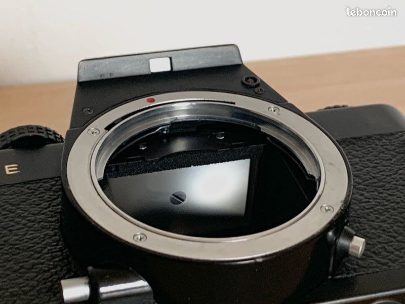 Appareil photo reflex argentique Rollei SL35E zoom Rolleinar objectif