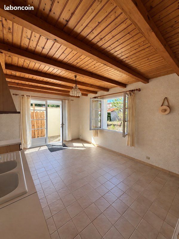 Terrain 24 m² · à Échillais · 24 m² · 75 000 €