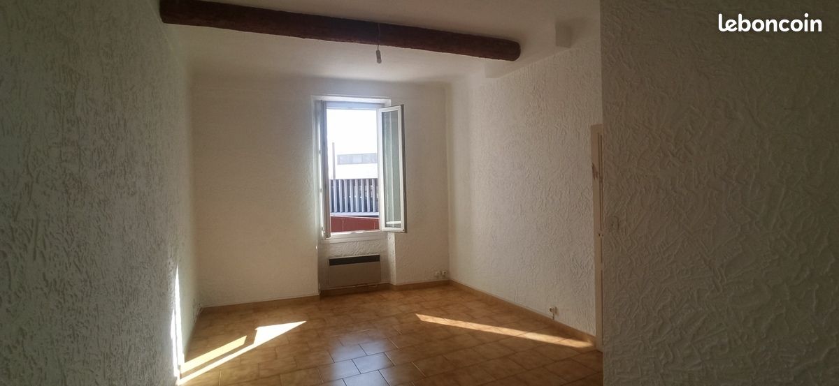Appartement 1 pièce 32 m² · à La Ciotat · 32 m² · 560 €