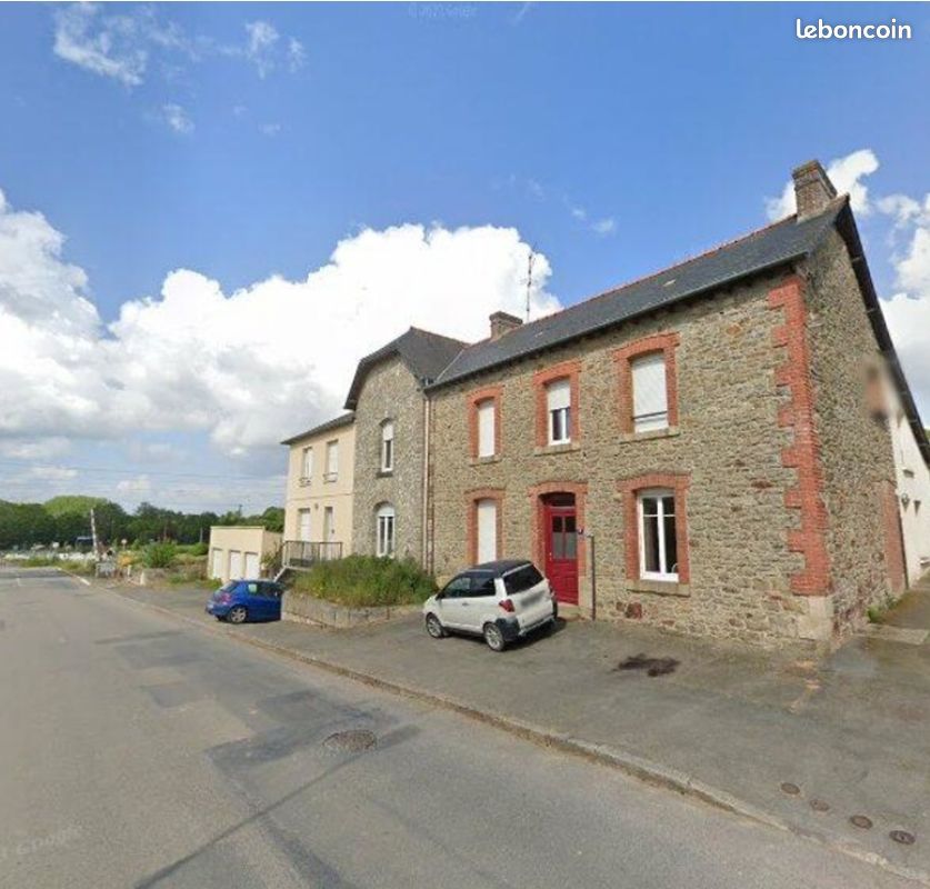 Immeuble 15 pièces 261 m² · à Quédillac · 261 m² · 320 000 €