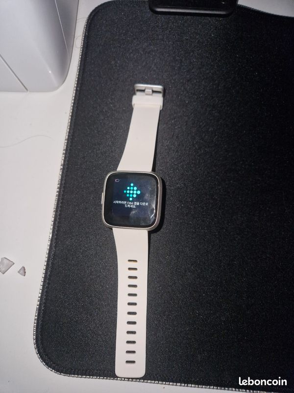 Montre connectée Fitbit versa lite édition (image 4)
