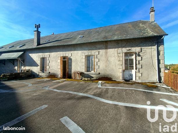 Maison 8 pièces 253 m²