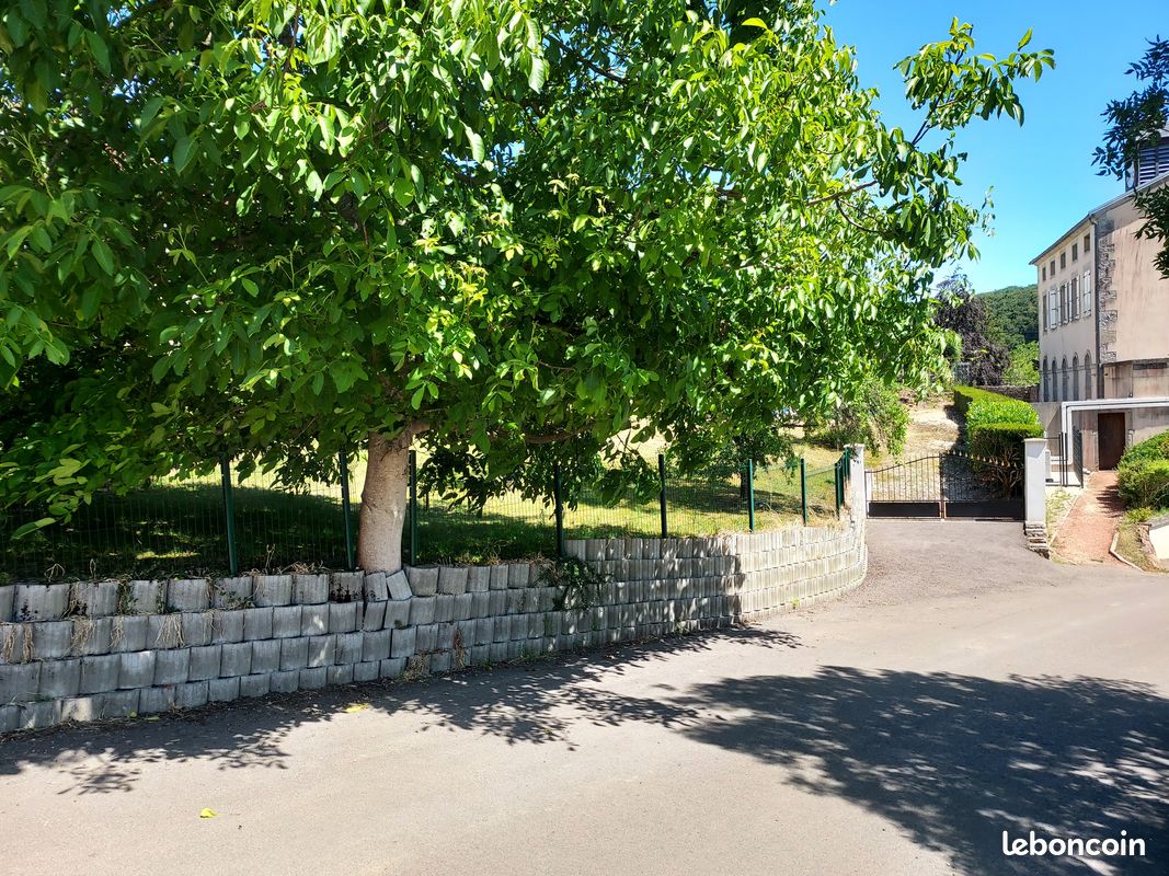 Vente terrain végétalisé constructible · à Valforêt · 30 000 €