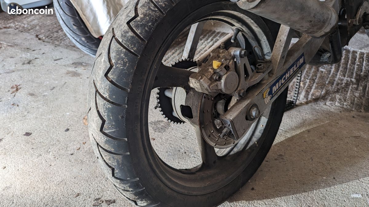 Cales pieds arrière pour Yamaha 125 TZR - 4FL