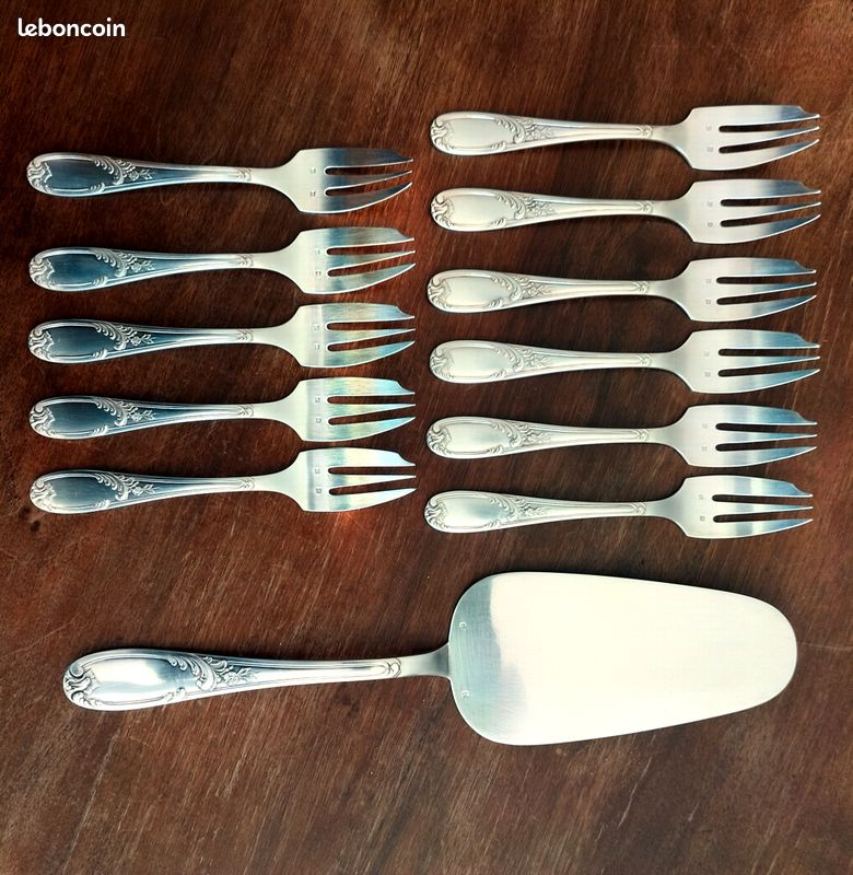 Ménagère en métal argenté époque Art Déco - Orfèvre Argental 38 pièces | Lignes croisées