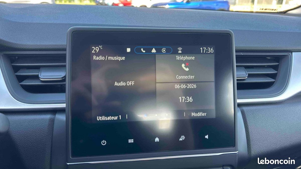 RENAULT Captur TCe 90 Equilibre (image 25)