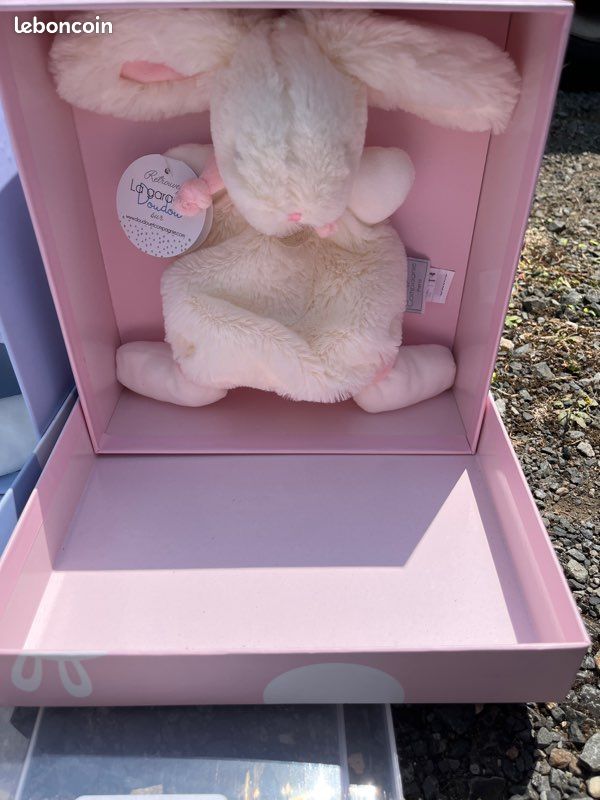 Doudou rose neuf avec étiquette (image 1)