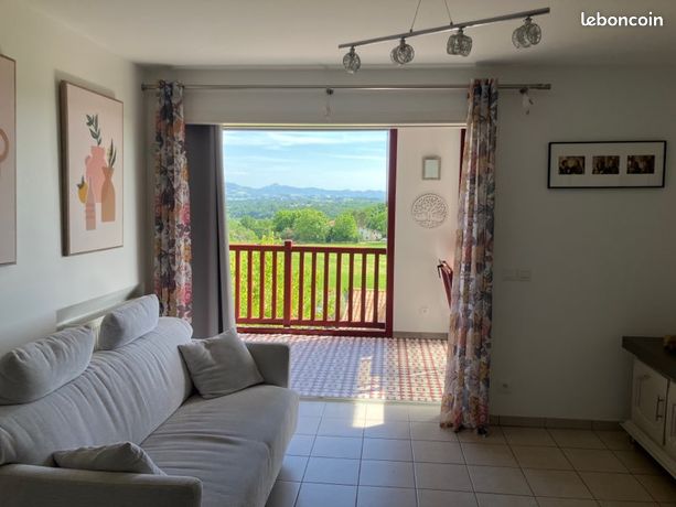 T 2 lumineux avec sa véranda et vue exceptionnelle montagne