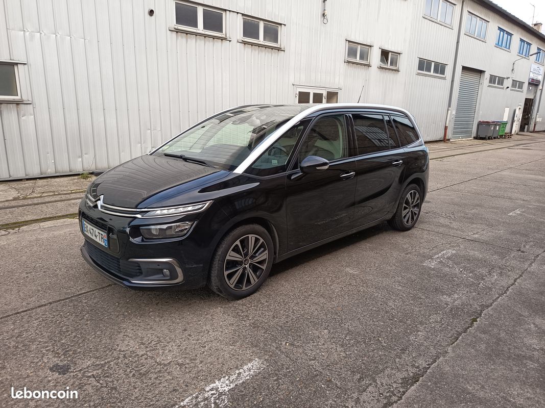 Grand c4 picasso 1.6 hdi 120 gps cuir bi-ton camera bluetooth attelage APPLE CAR PLAY distribution neuve 7p (image 1)