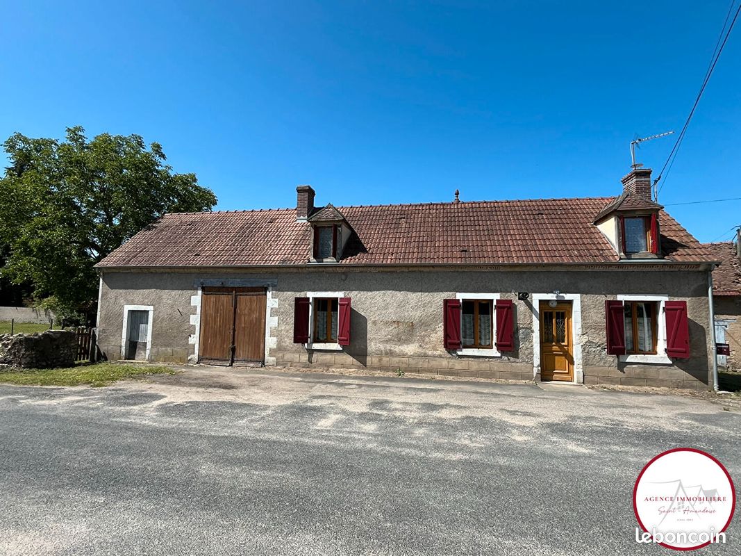Maison 5 pièces 172 m² · à Charenton-du-Cher · 172 m² · 166 000 €