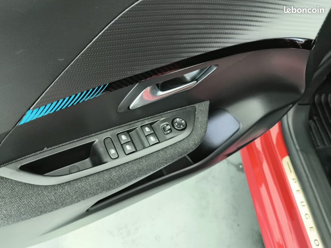 PEUGEOT 208 Electrique 50 kWh 136ch Style (image 24)