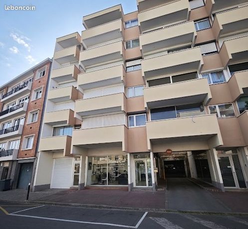 Studio 1 pièce 35 m²