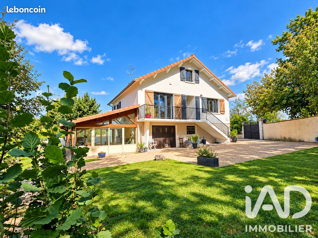 Maison 4 pièces 102 m² · à Vouillé · 102 m² · 179 000 €