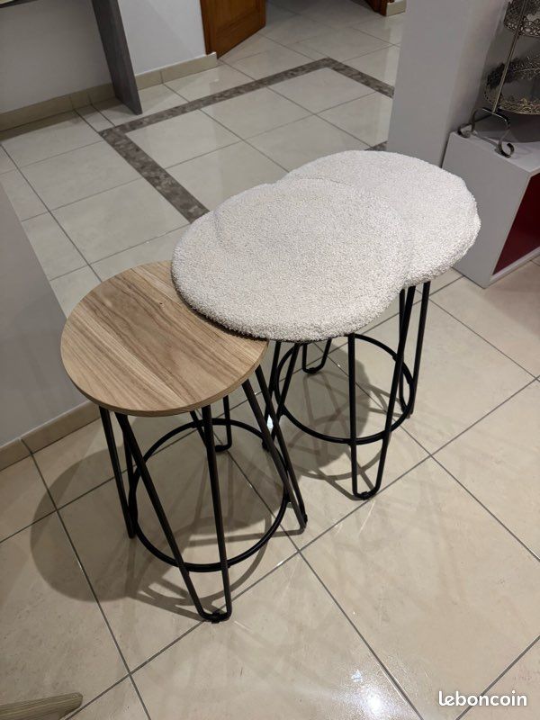 Tabouret avec coussin état comme neuf (image 2)