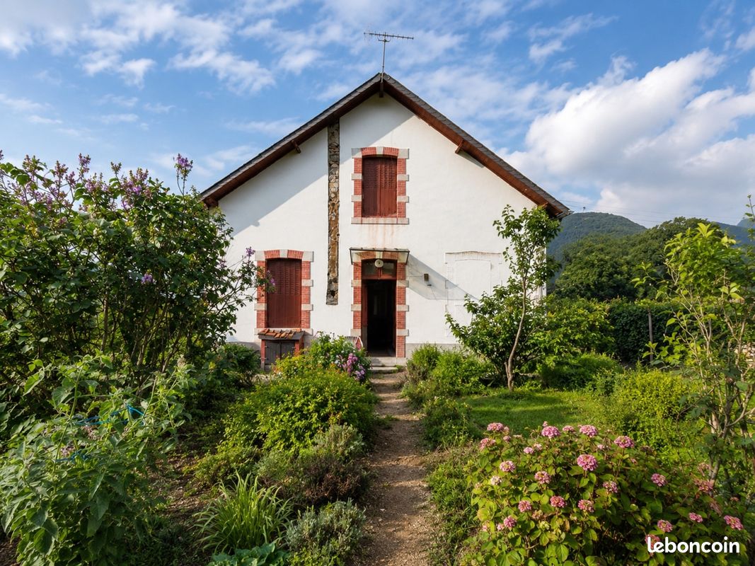Maison 4 pièces 115 m² · à Hèches · 115 m² · 67 000 €