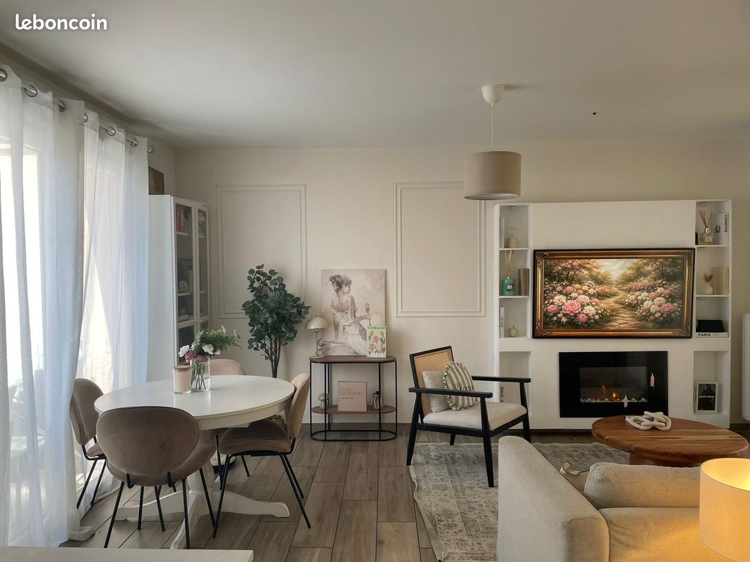 Maison 5 pièces 95 m² · à Saint-Bonnet-de-Mure · 95 m² · 1 850 €/mois