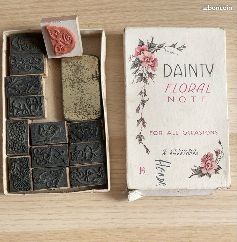 Ancienne boîte de tampons encreurs + papeterie vintage (image 1)