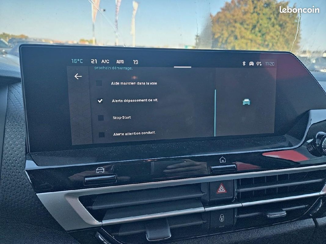 CITROëN C4 X 1.2 hybride 145 max e-dcs6 (image 26)