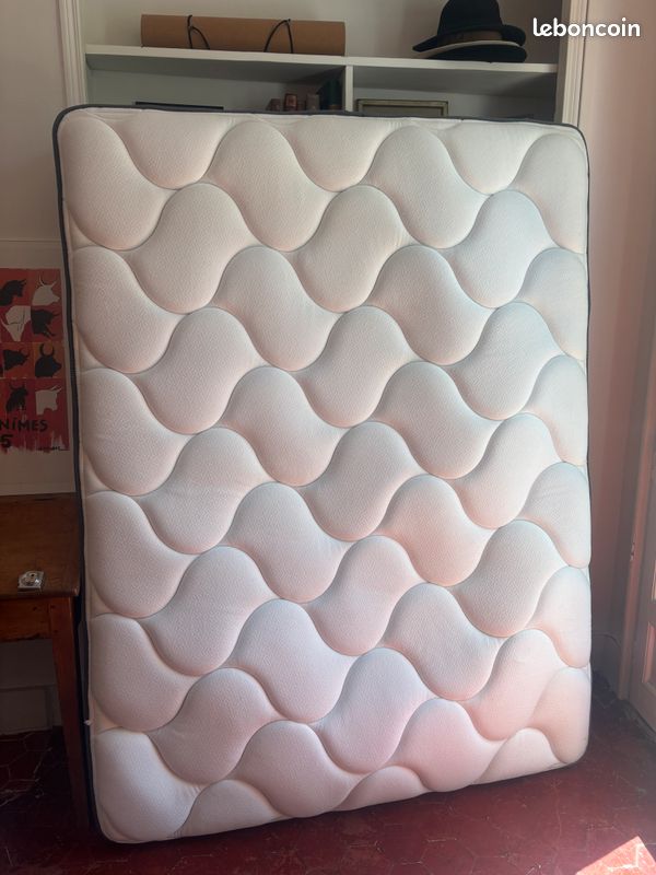 Matelas 140 x 190 (image 1)