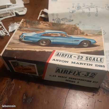 2024 HOT WHEELS Aston Martin 1963 DB5 Goldfinger 107/250 HW TEMPS D