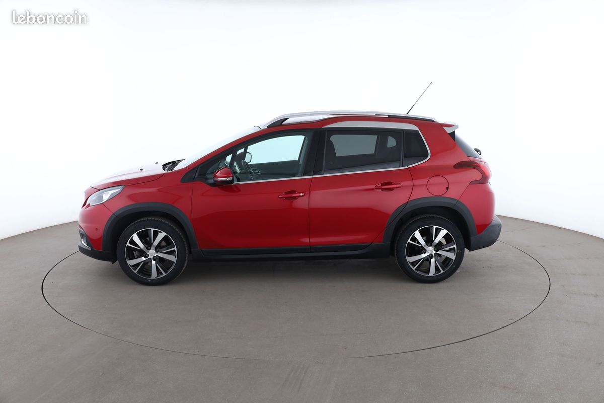 Peugeot 2008 1.2 PureTech Allure EAT6 110 ch (image 11)