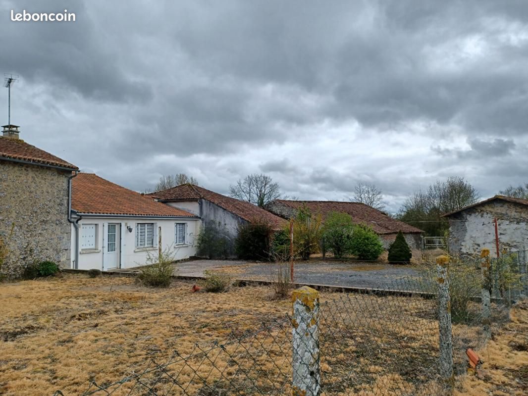 Ferme 6 pièces 110 m² - L'Absie 79240 (image principale 11)