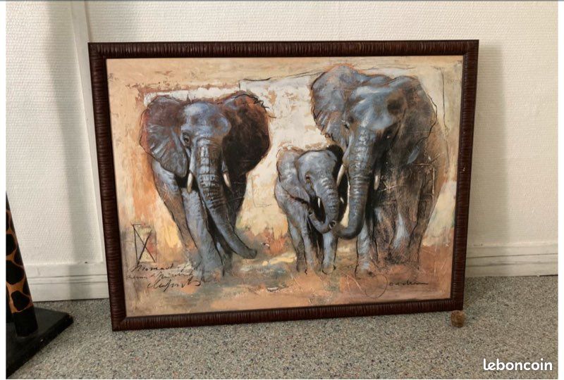 Grand tableau Peinture Éléphants en Savane (86x66 cm) - Cadre bois sculpté (image 1)
