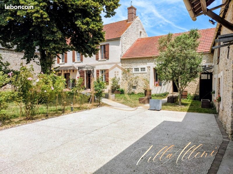 Maison 8 pièces 180 m² · à Ablis · 180 m² · 365 000 €