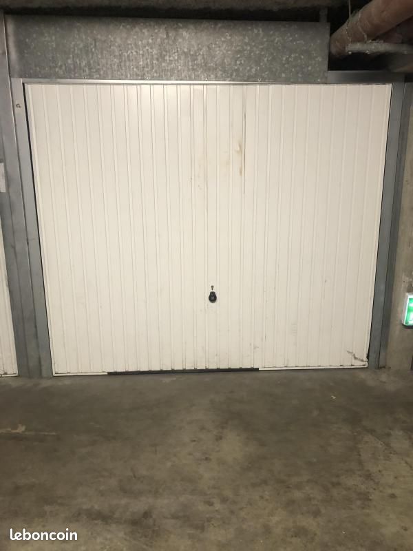 Parking 13 m² · à Istres · 13 m² · 88 €/mois