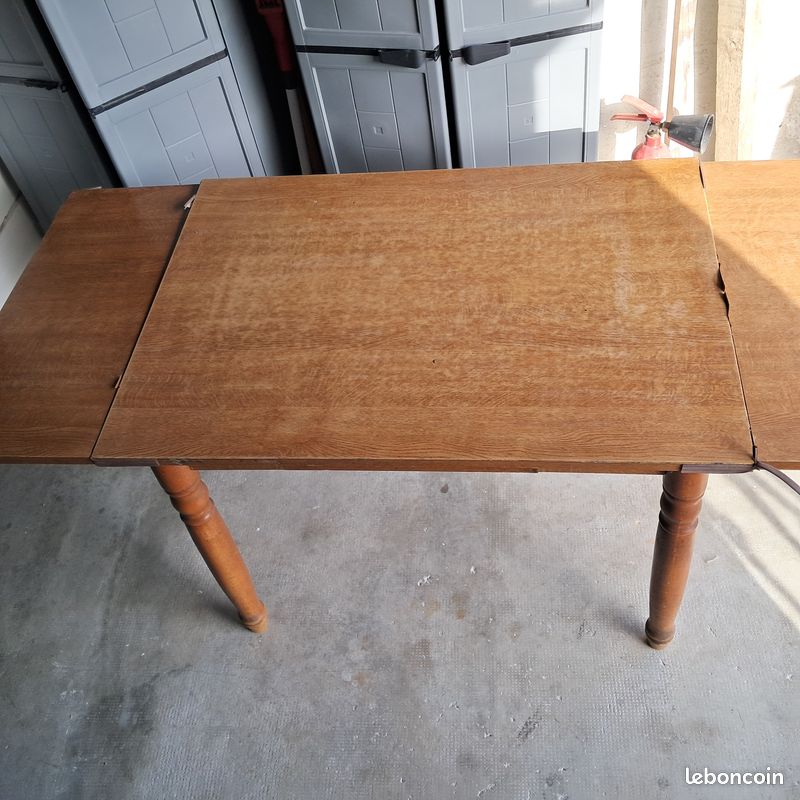Table en bois (image 3)