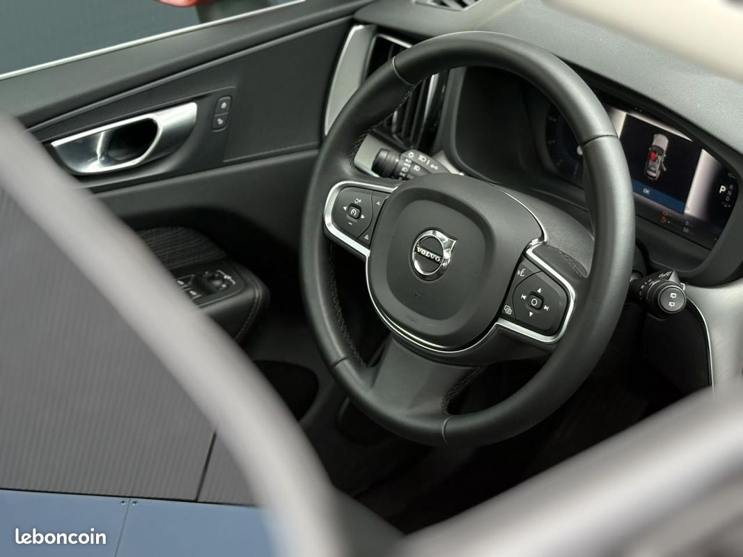 VOLVO XC60 T6 AWD PHEV 350 Plus Style Chrome avec T.O (image 23)