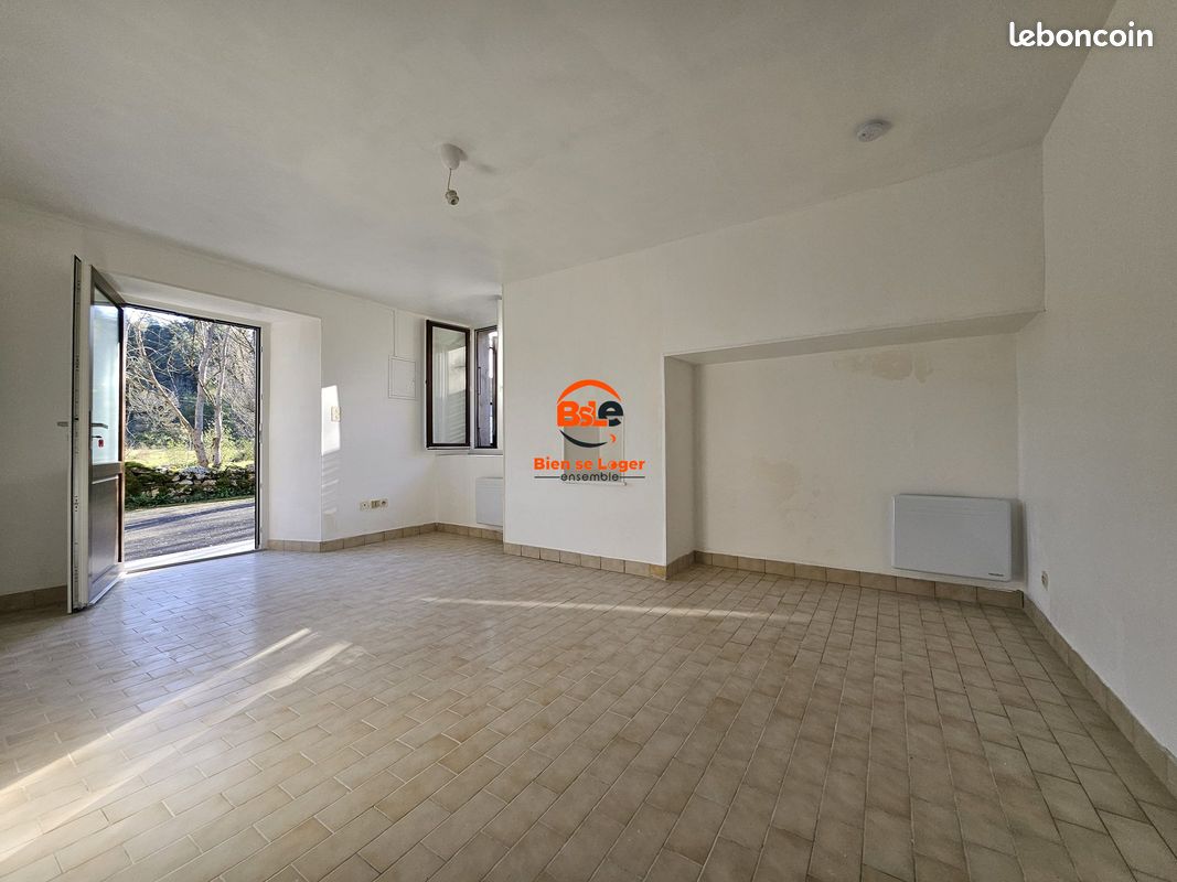 Appartement 3 pièces 44 m² · à Saint-Chély-d'Apcher · 44 m² · 520 €/mois