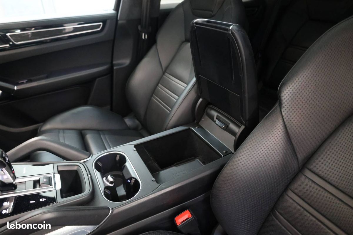 PORSCHE Cayenne Coupe E-Hybrid 4.0 V8 680 ch Tiptronic BVA Turbo S (image 14)