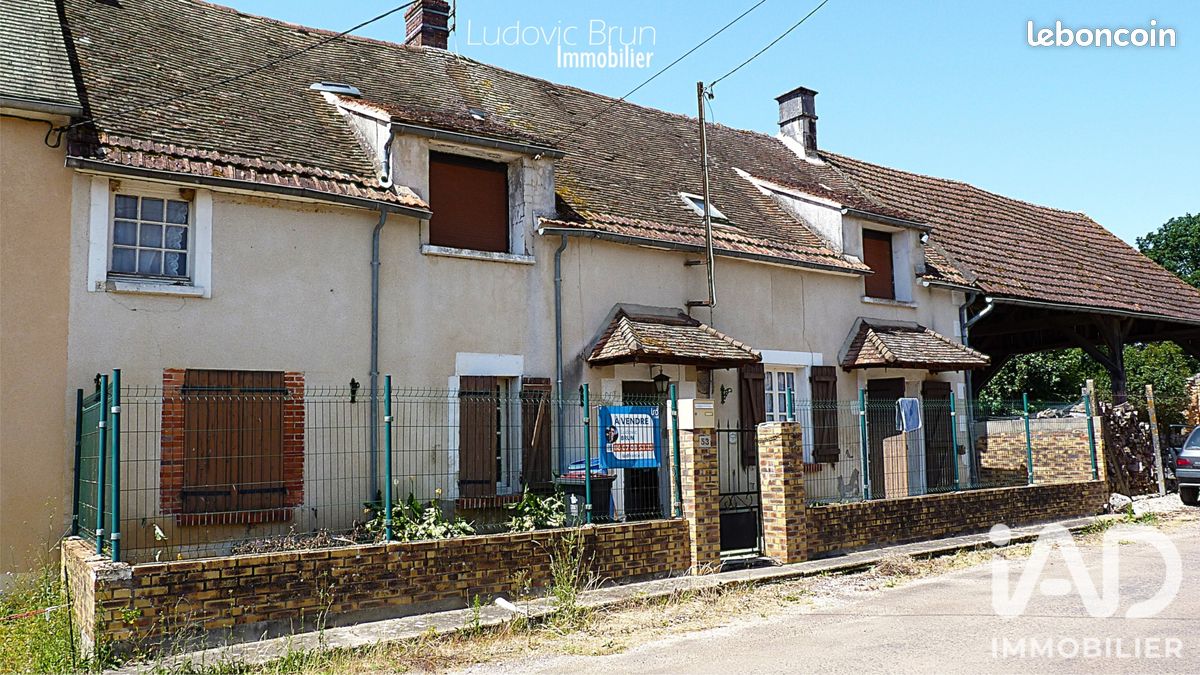 Maison 6 pièces 138 m² · à Étais-la-Sauvin · 138 m² · 70 000 €